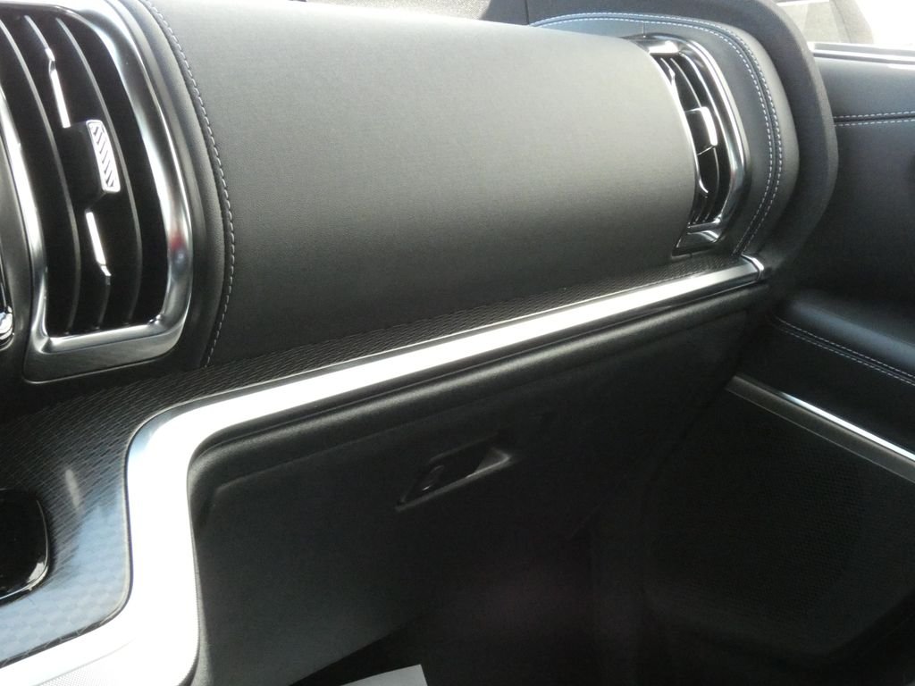 New 2026 Marsh Gray Ford Platinum® image 27
