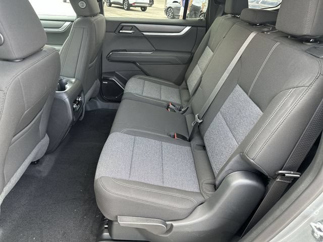 New 2026 Sterling Metallic GMC Elevation image 27