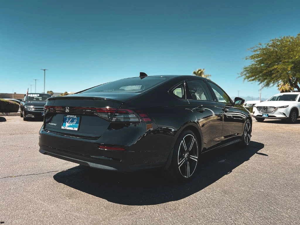 New 2026 Crystal Black Pearl Honda SE image 7