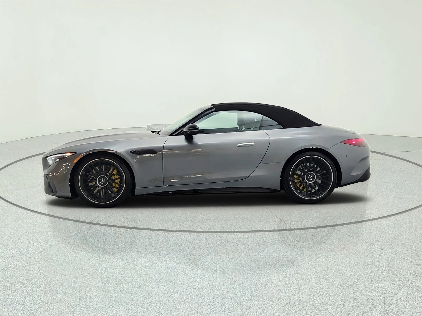 Used 2022 Selenite Grey Metallic Mercedes-Benz AMG® SL 55 Roadster image 8