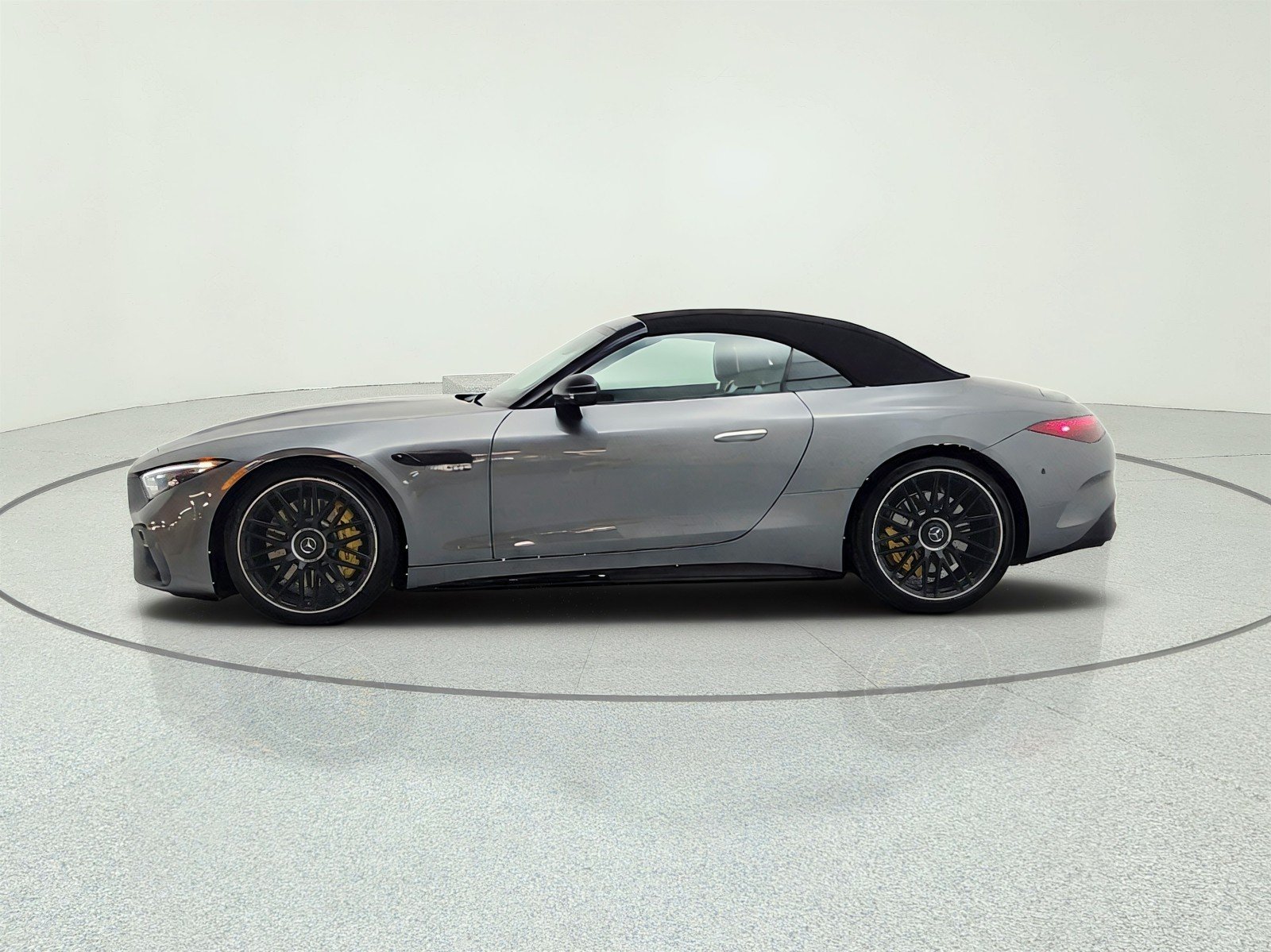 Used 2022 Selenite Grey Metallic Mercedes-Benz AMG® SL 55 Roadster image 8