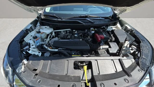Used 2025 White Nissan S image 31