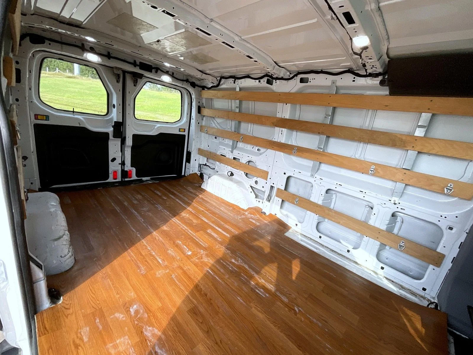 Used 2018 White Ford Base image 21