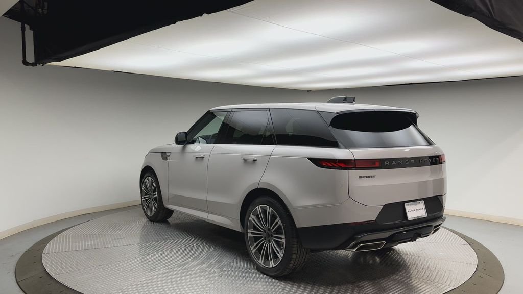 2026 Land Rover Range Rover Sport SE