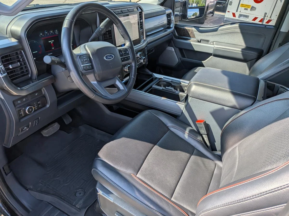 Used 2024 Black Ford Xl 4wd Crew Cab image 14
