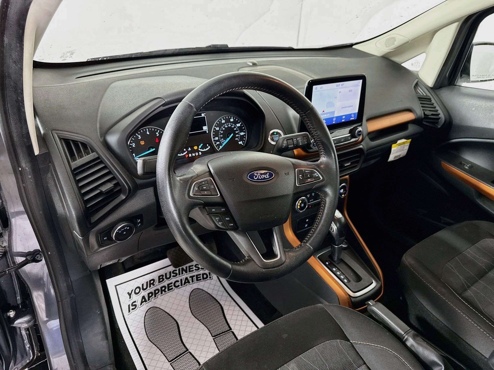 Used 2022 Smoke Metallic Ford SE image 14