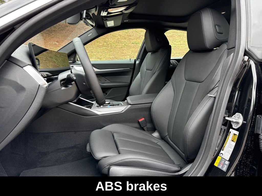 Used 2026 Black BMW xDrive40 image 12