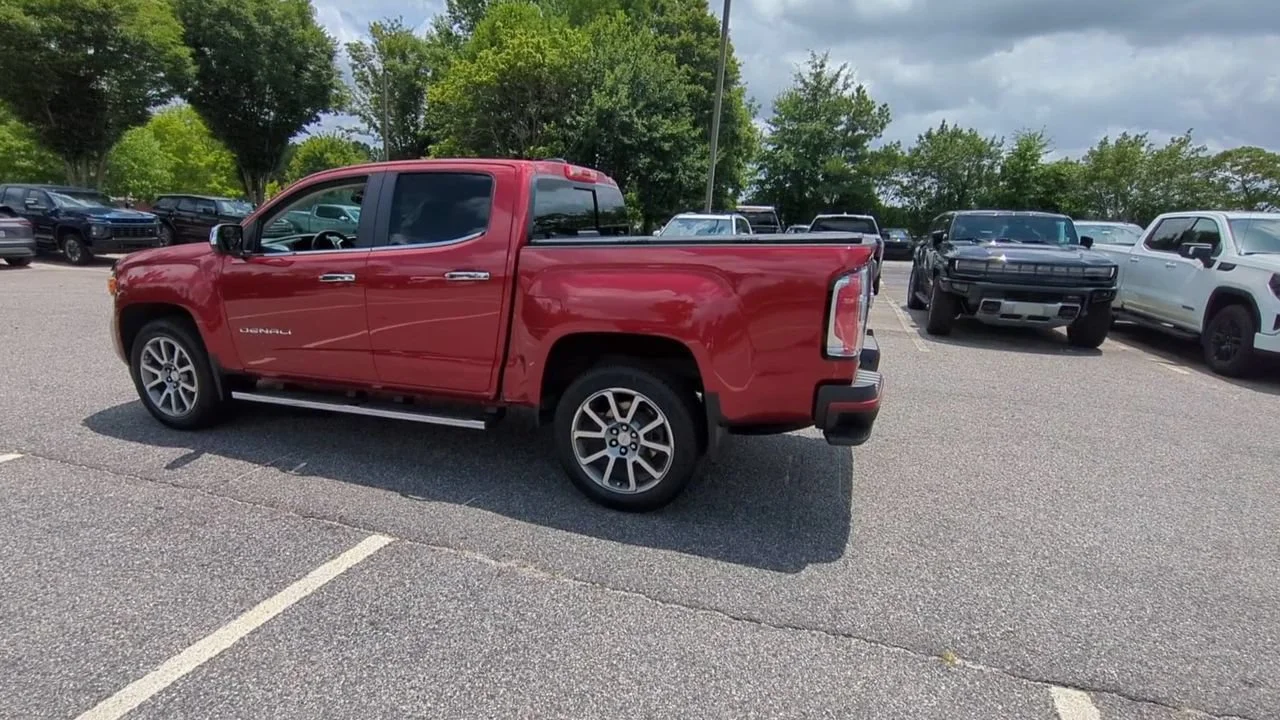 Used 2021 CAYENNE RED TINTCOAT GMC 2WD Denali image 6