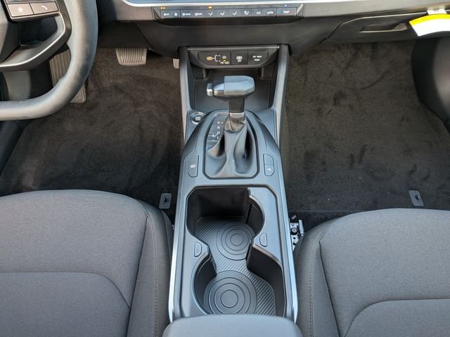 New 2026 Snow White Pearl Kia LX image 19