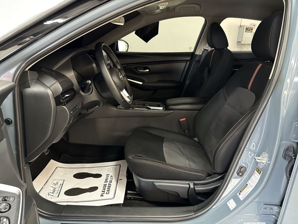 Used 2025 Gray Metallic Nissan SR image 12