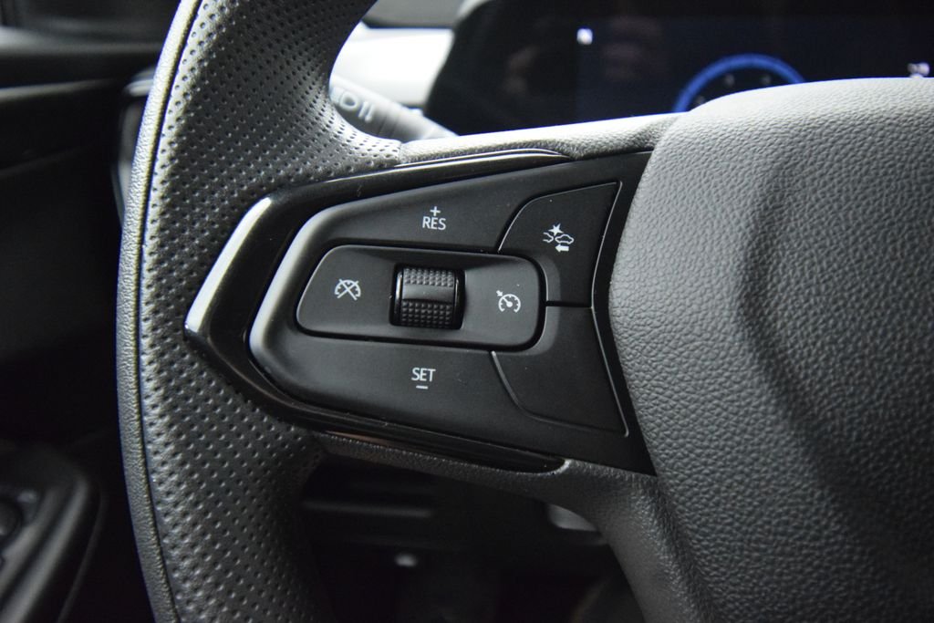 Used 2024 Gray Chevrolet LT image 27