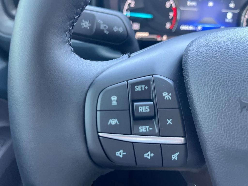 Used 2024 Green Ford Lariat image 26