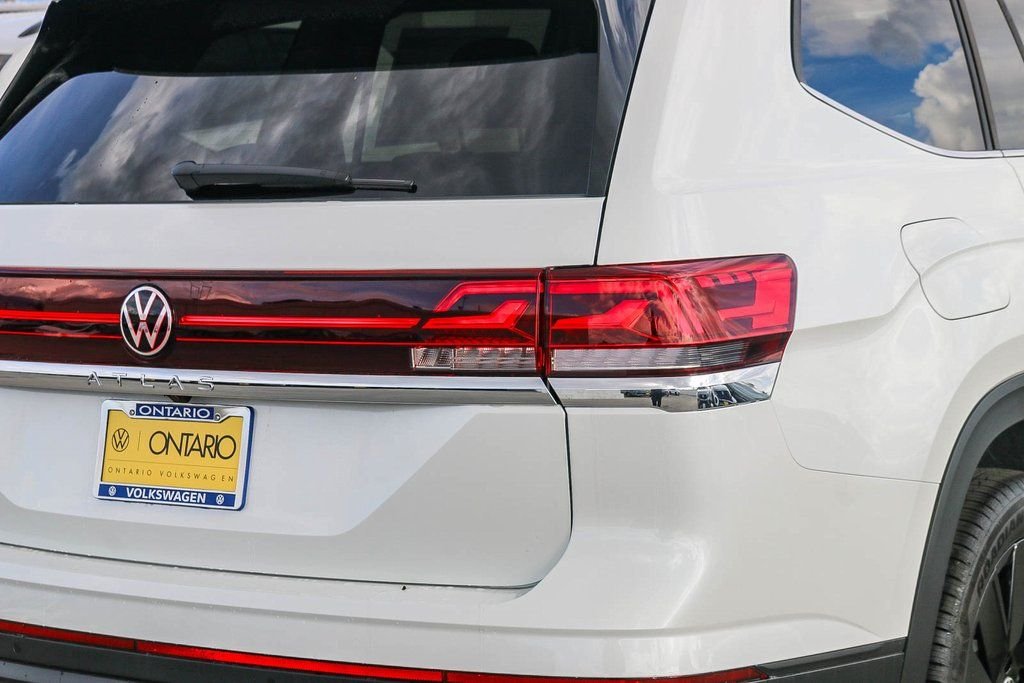 2026 Volkswagen Atlas SE w/Tech - Photo 9