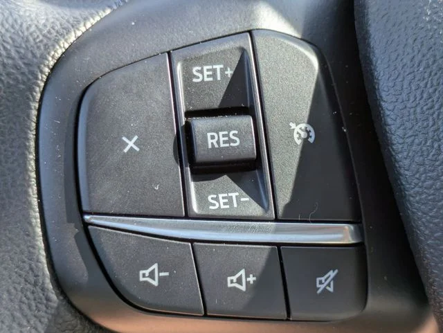 New 2026 Oxford White Ford XL image 23