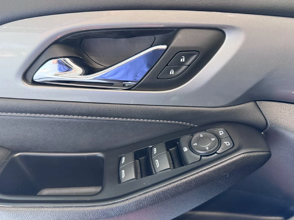 2023 Chevrolet Traverse 1LT - Photo 26