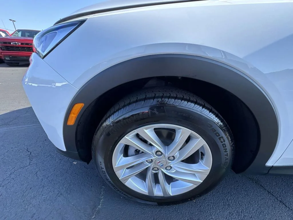 New 2026 Summit White Buick Preferred image 10