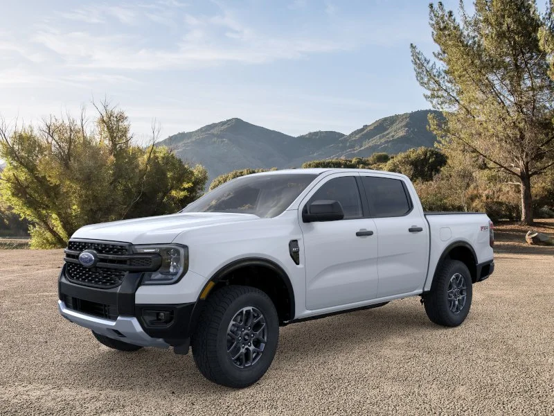 New 2025 Oxford White Ford XLT image 24