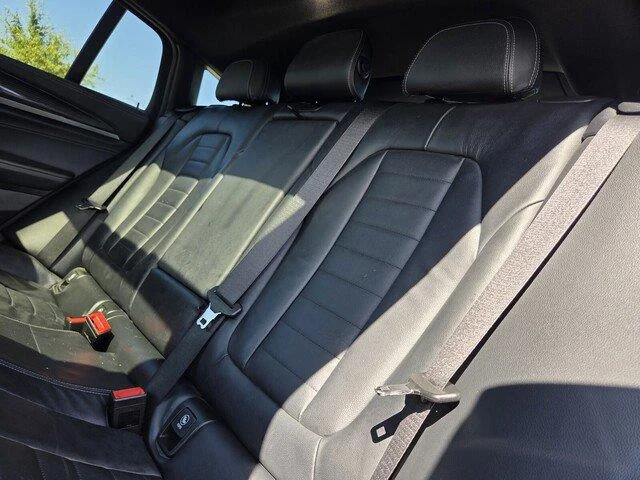 Used 2020 Black Sapphire Metallic BMW M40i image 25