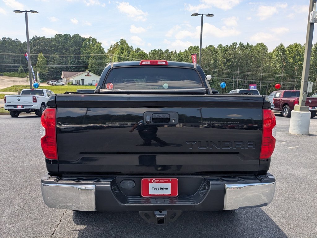 Used 2016  Toyota SR5 image 6