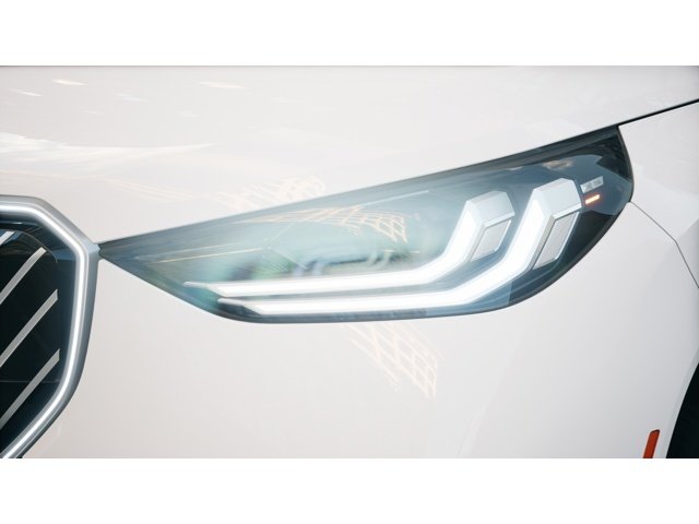 New 2026 Alpine White BMW 30 xDrive image 6