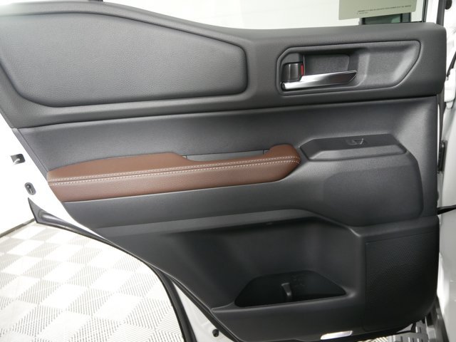 New 2027 Ice Cap Toyota Land Cruiser image 12