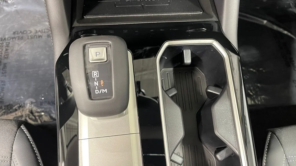 New 2026 White Diamond/Black Roof Mitsubishi TRAIL EDITION S-AWC image 15