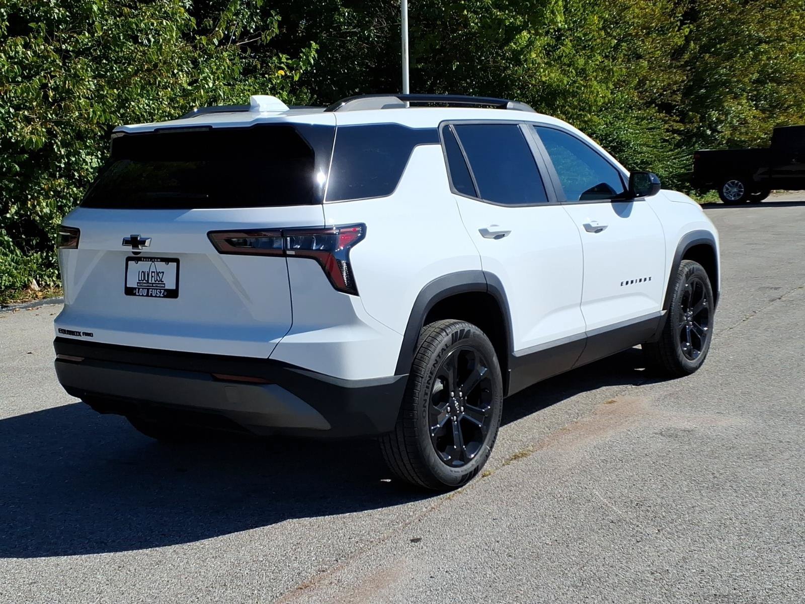 New 2027 Summit White Chevrolet LT image 15