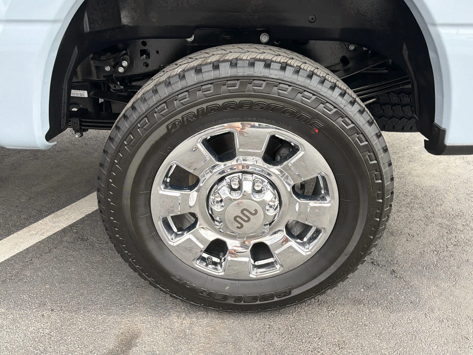 New 2026 Glacier Gray Metallic Tri-Coat Ford F-350® King Ranch® image 18