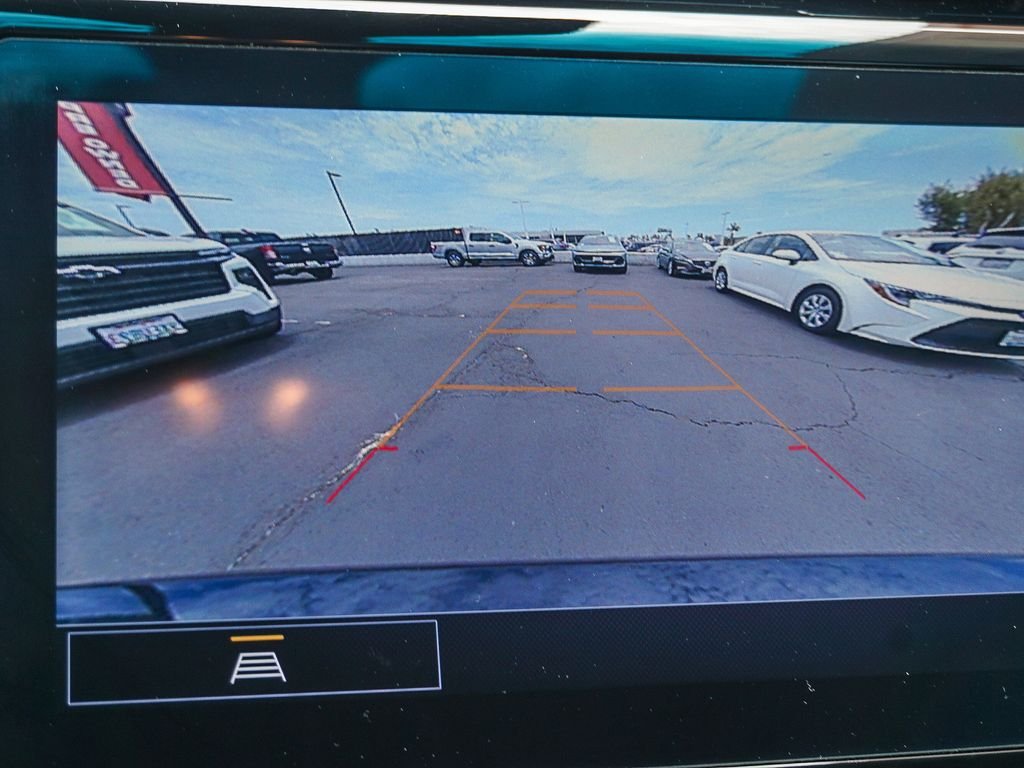 Used 2022 Black Chevrolet 1LT image 23