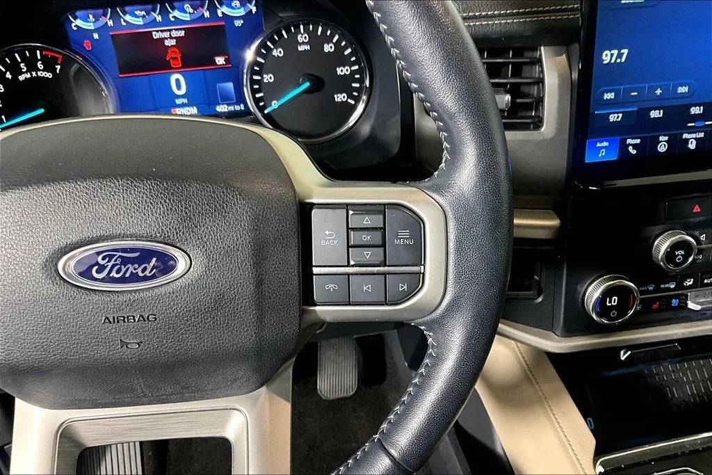 Used 2023 White Metallic Ford XLT image 15