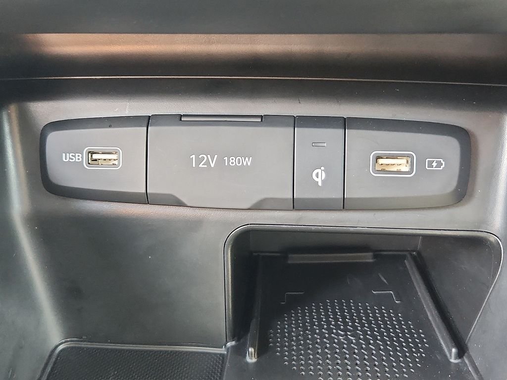Used 2022 Sage Hyundai SEL Premium image 24