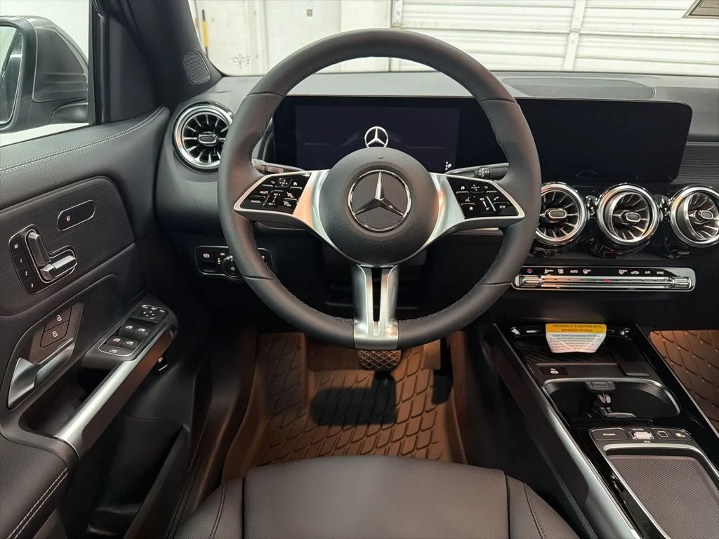 Used 2026  Mercedes-Benz GLB 250 image 20