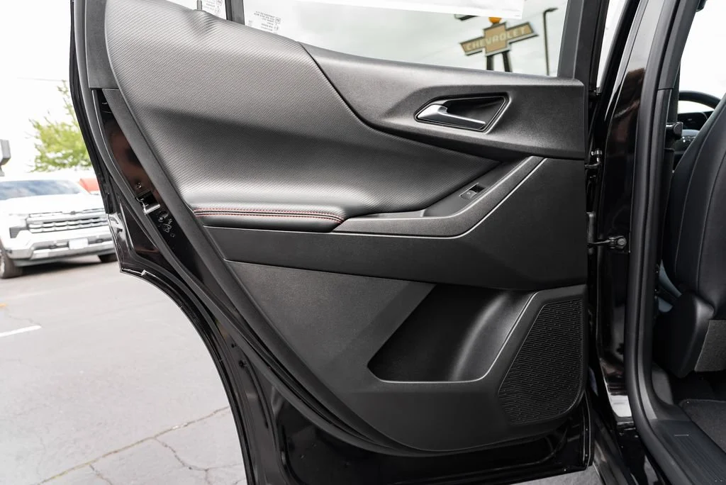 2027 Chevrolet Equinox RS - Photo 24