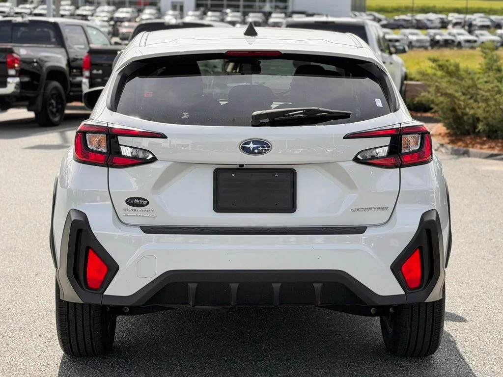 Used 2024 White Subaru Base image 4