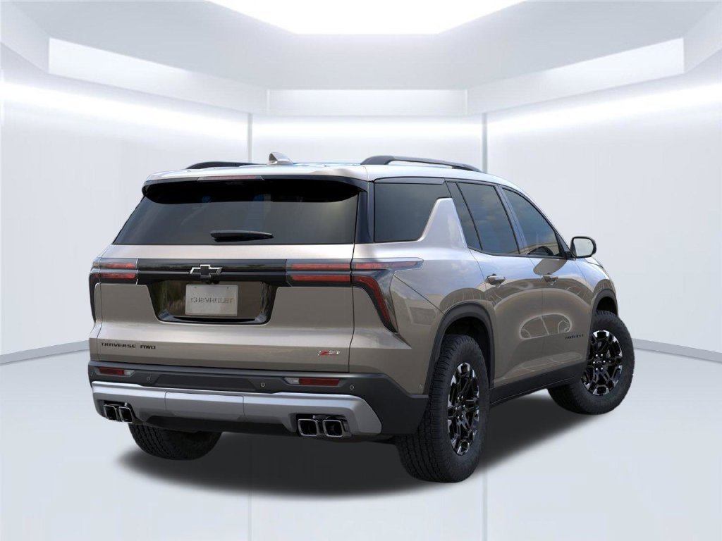 2027 Chevrolet Traverse Z71 - Photo 7