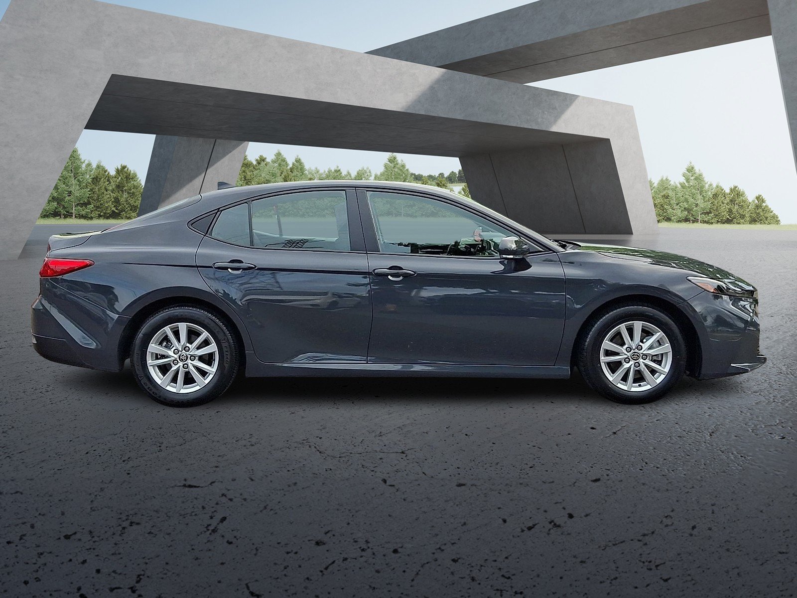 Used 2025 Underground Toyota LE image 6