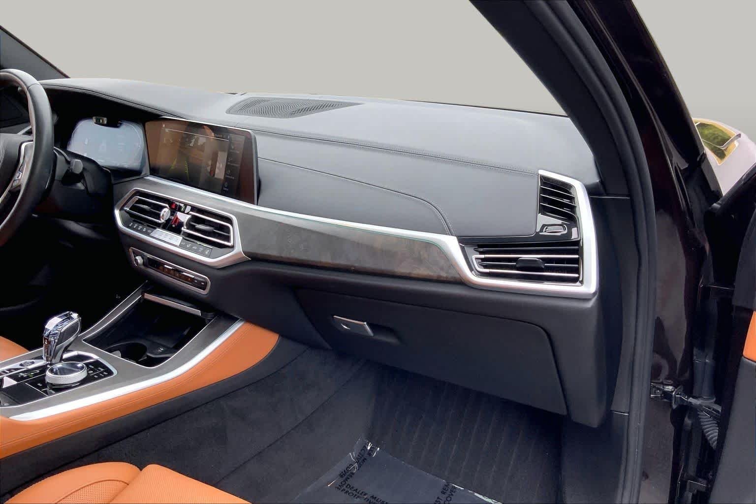 Used 2022 Sparkling Brown Metallic BMW xDrive40i image 18
