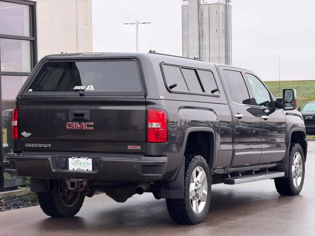 Used 2016 Silver GMC SLT image 5