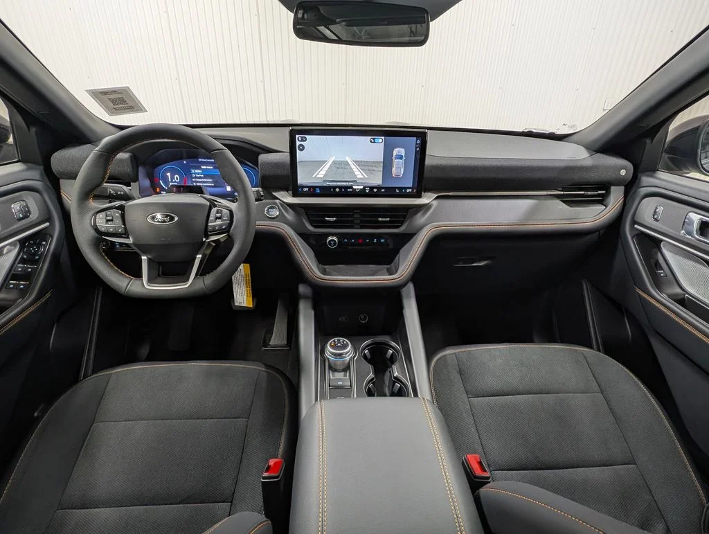 New 2026 Carbonized Gray Metallic Ford Tremor® image 3