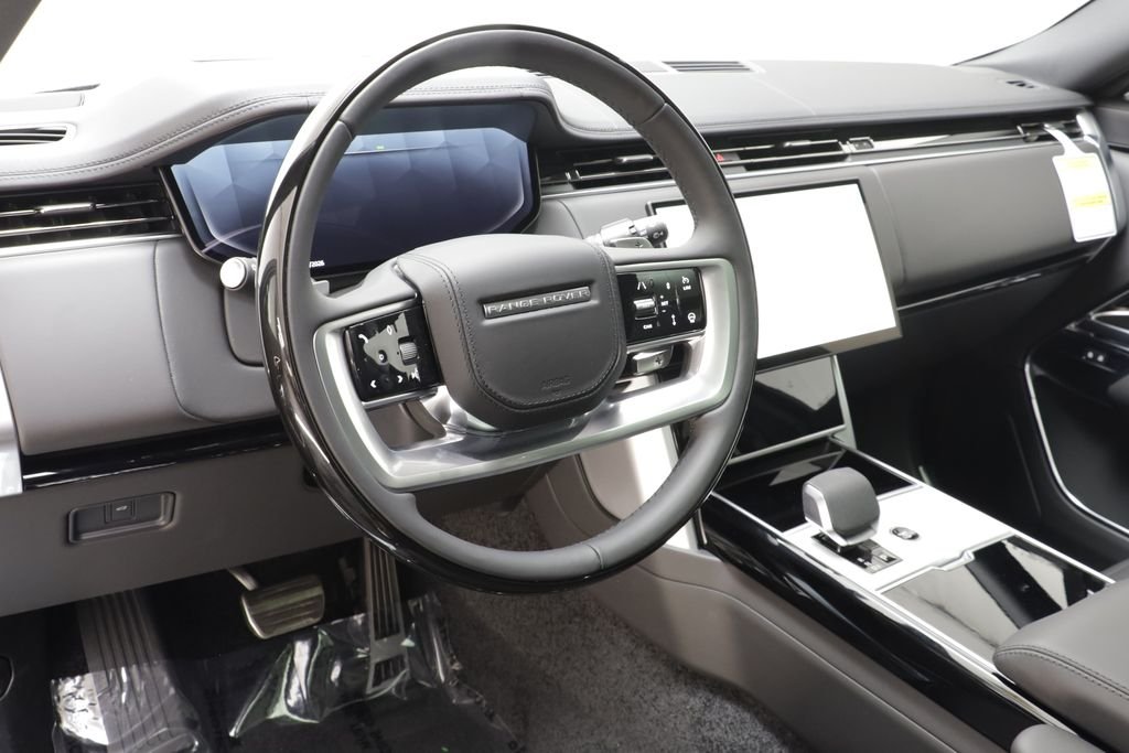 New 2026 Santorini Black LAND ROVER SE LWB 7-Seats / V8 image 8