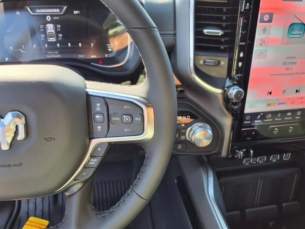2026 RAM 1500 Laramie - Photo 10