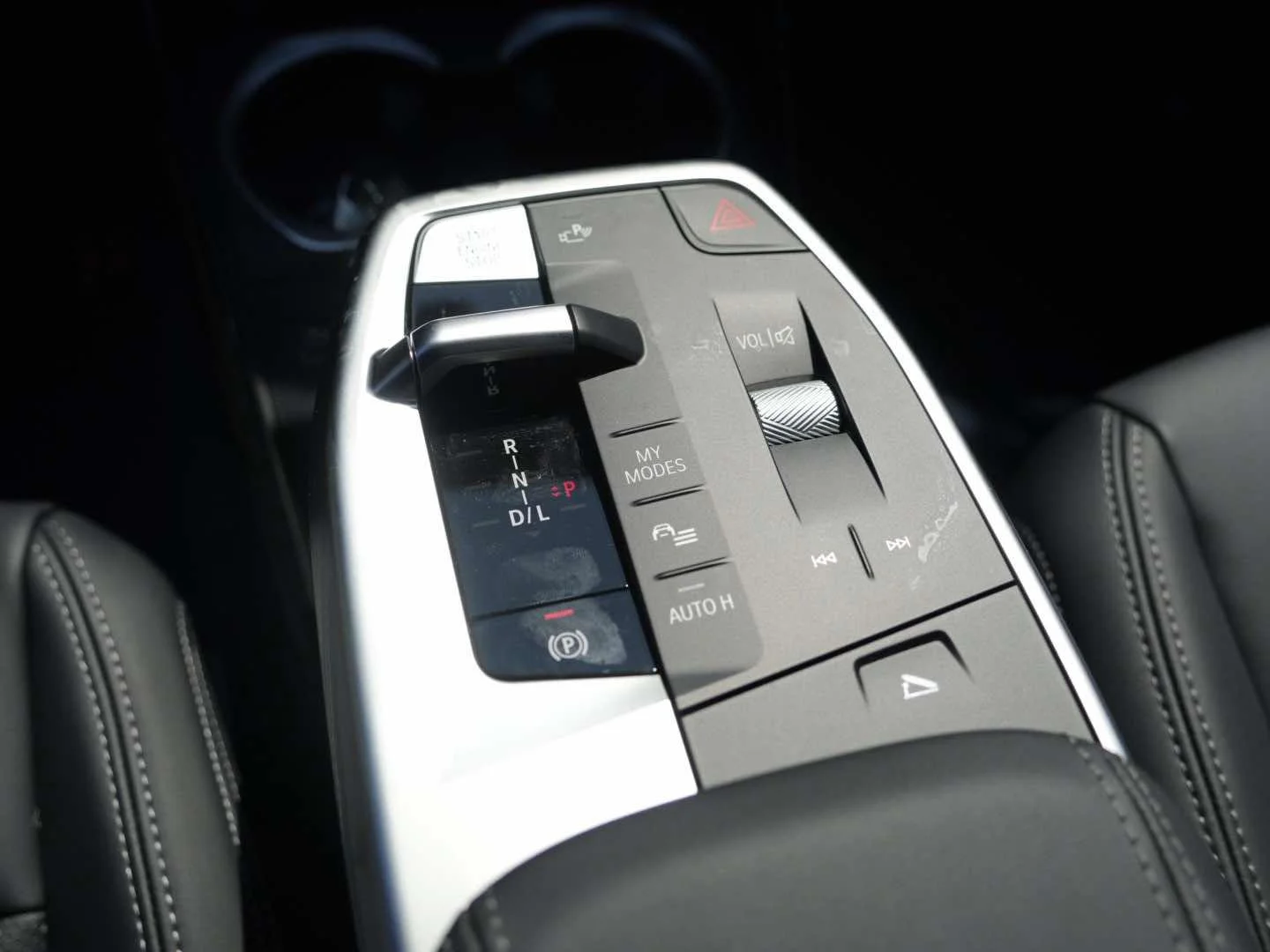 New 2026 Jet Black BMW xDrive28i image 22