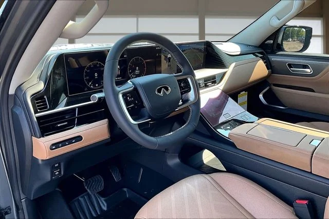 New 2027 Silver INFINITI LUXE image 14