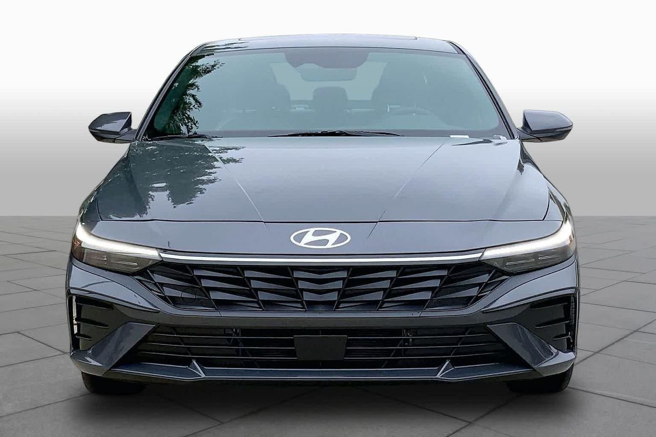 New 2026 Ecotronic Gray Hyundai Limited image 3