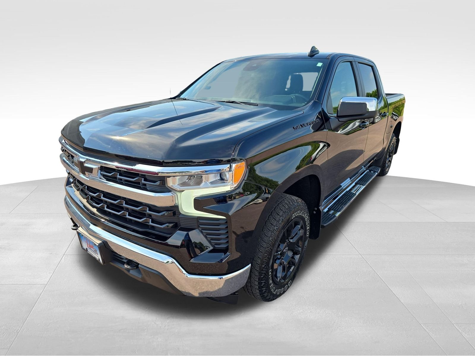 Used 2023 Black Chevrolet LT image 2