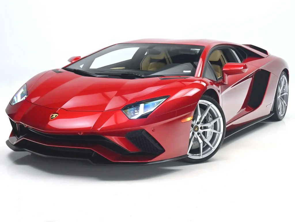 Used 2018 Maroon Lamborghini  image 11