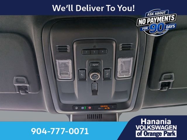 Used 2023 Black Chevrolet Premier image 25