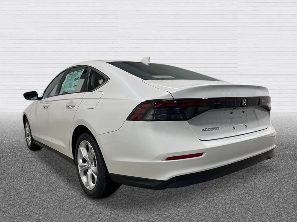 New 2026 Platinum White Pearl Honda LX image 3