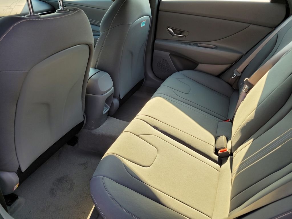 New 2026 White Hyundai SEL Sport image 6