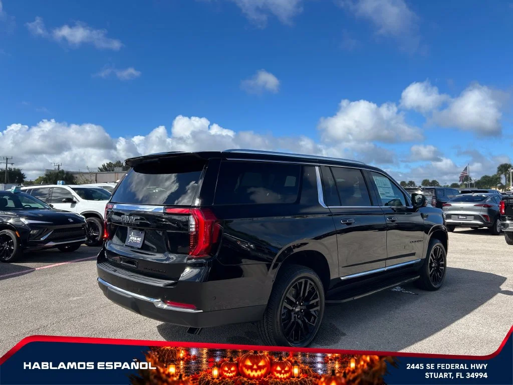 New 2026 Onyx Black GMC Elevation image 7